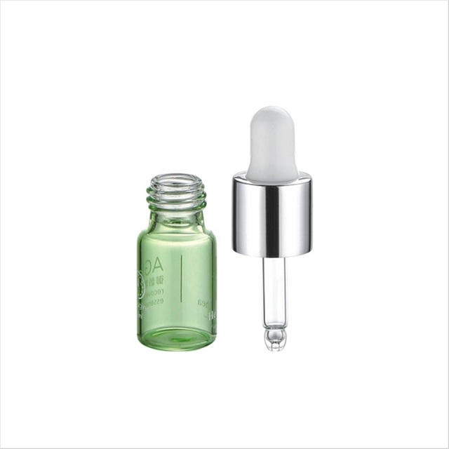 3ml 5ml 8ml 10ml 세럼과 에센셜 오일을 위한 반짝이는 은색 펌프 스포이드가 있는 미니 녹색 둥근 유리병